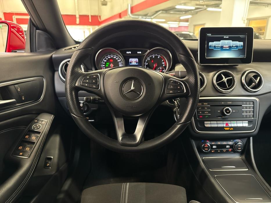 MERCEDES-BENZ CLA 2017