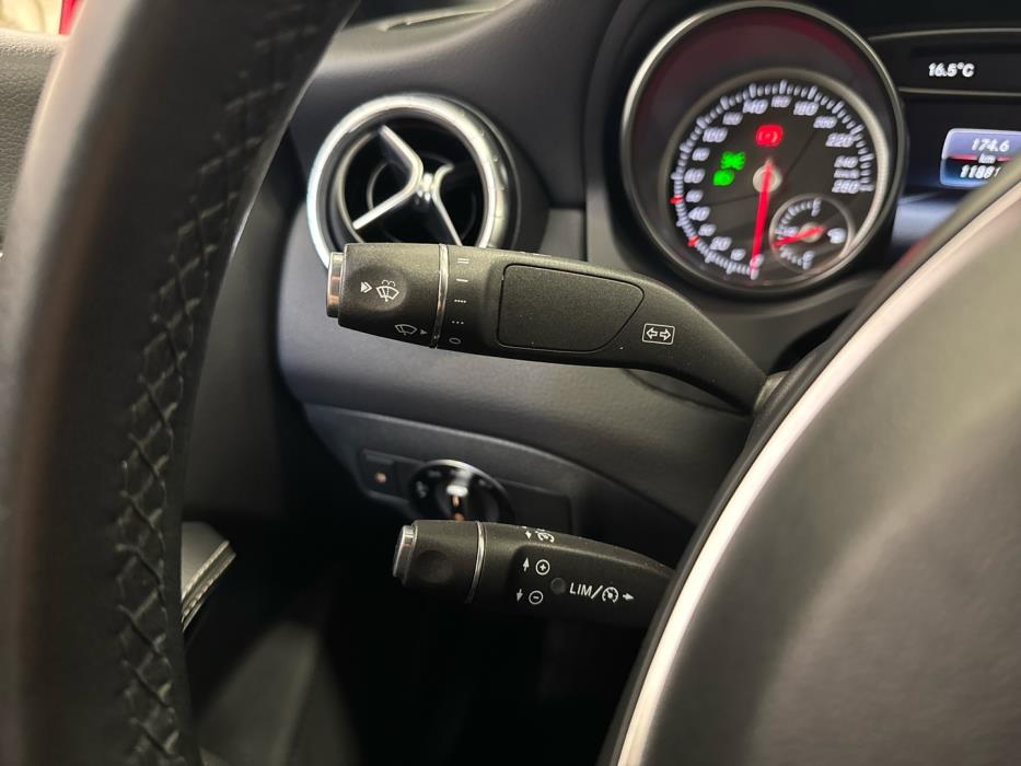 MERCEDES-BENZ CLA 2017