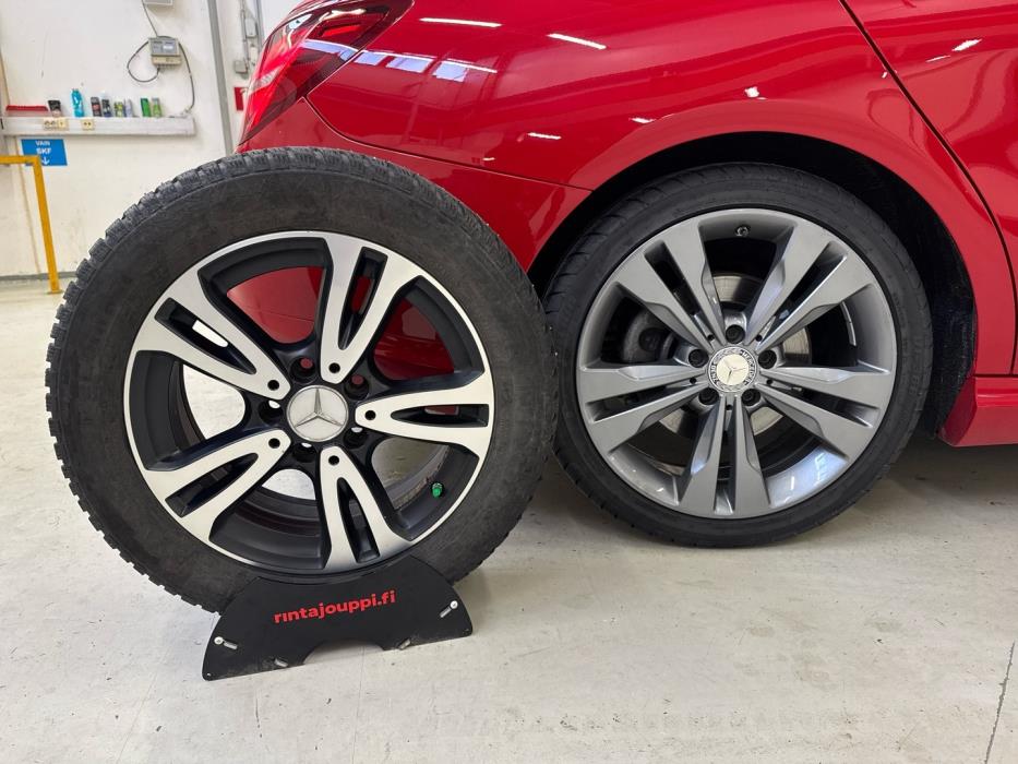 MERCEDES-BENZ CLA 2017