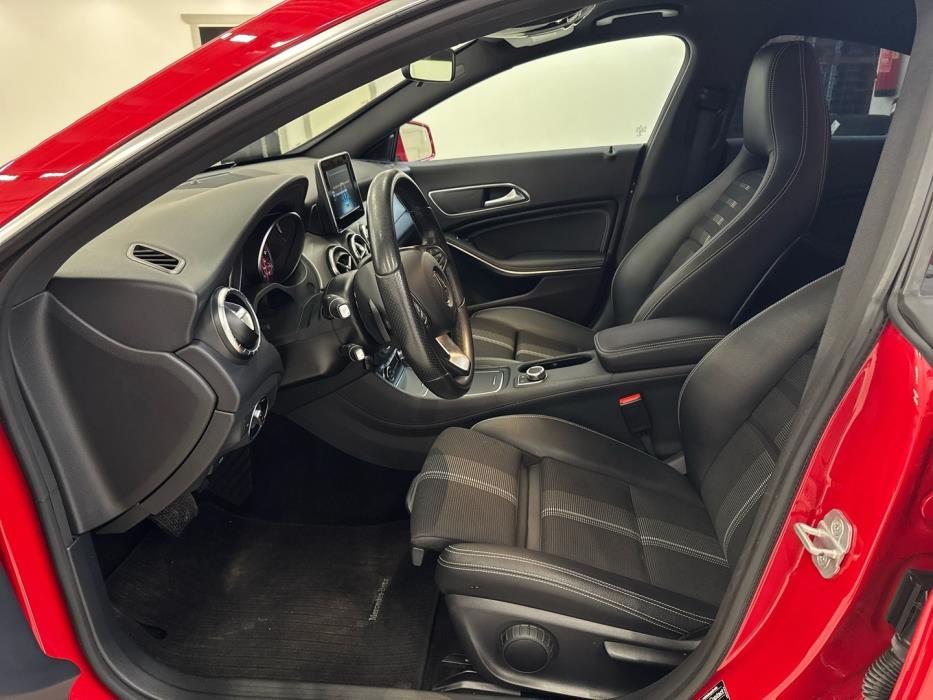 MERCEDES-BENZ CLA 2017