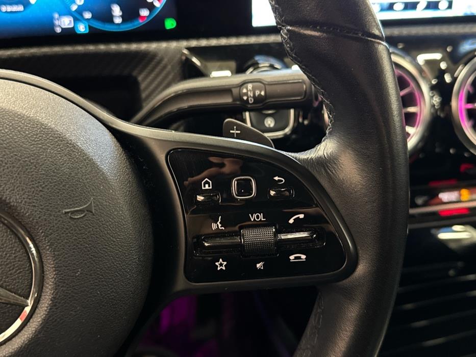 MERCEDES-BENZ A 2018