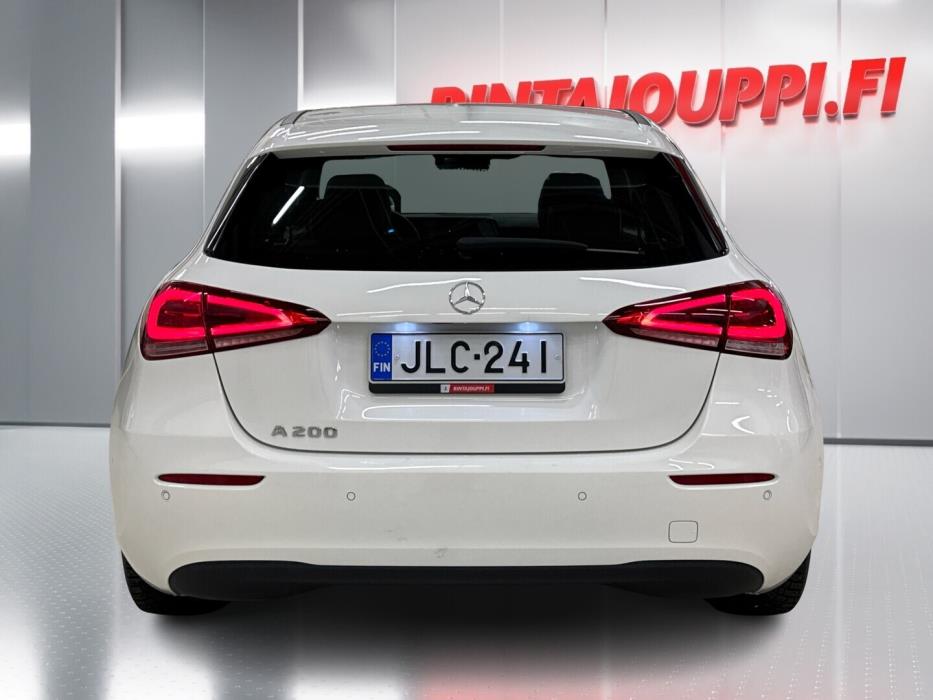 MERCEDES-BENZ A 2018