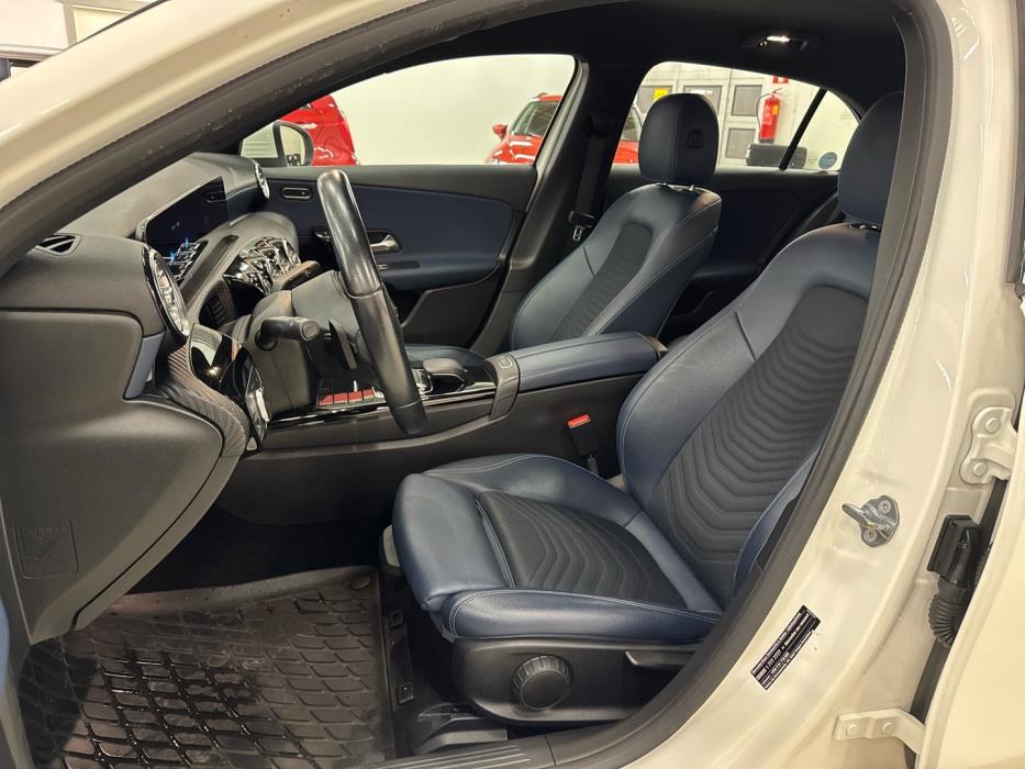 MERCEDES-BENZ A 2018