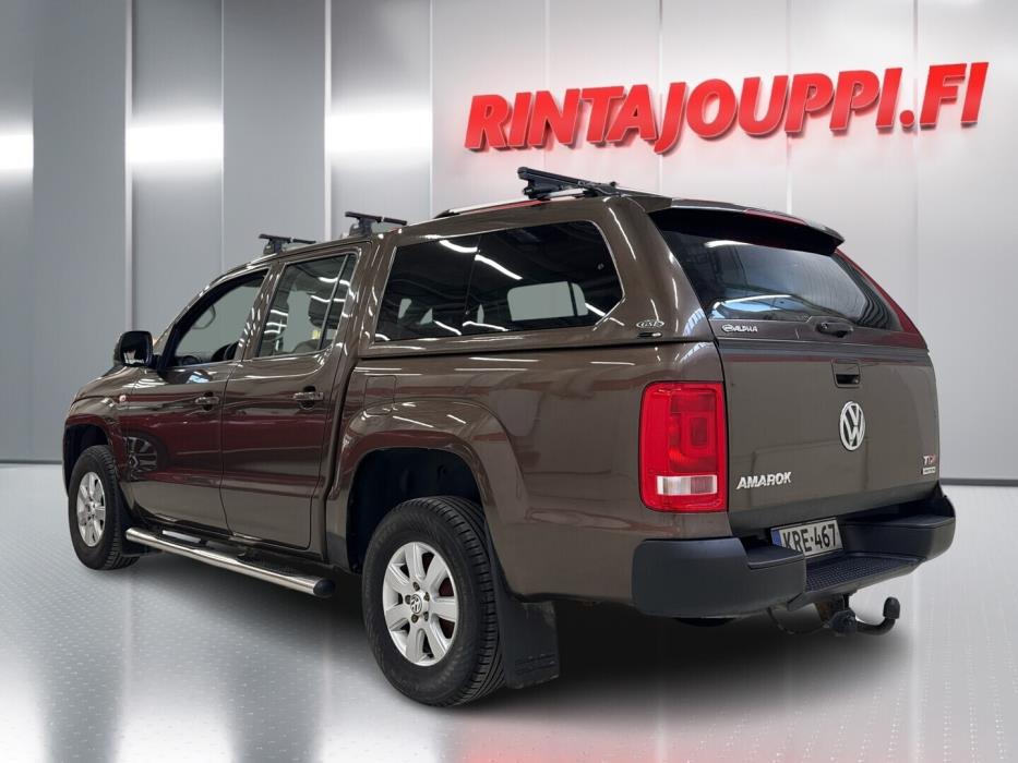 VOLKSWAGEN Amarok 2012