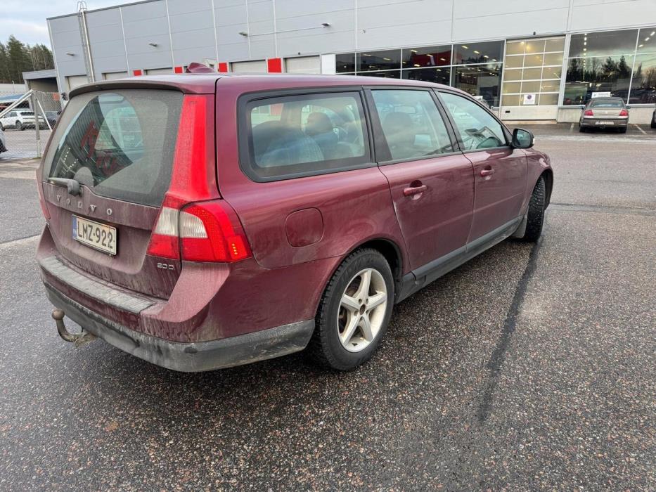 VOLVO V70 2008