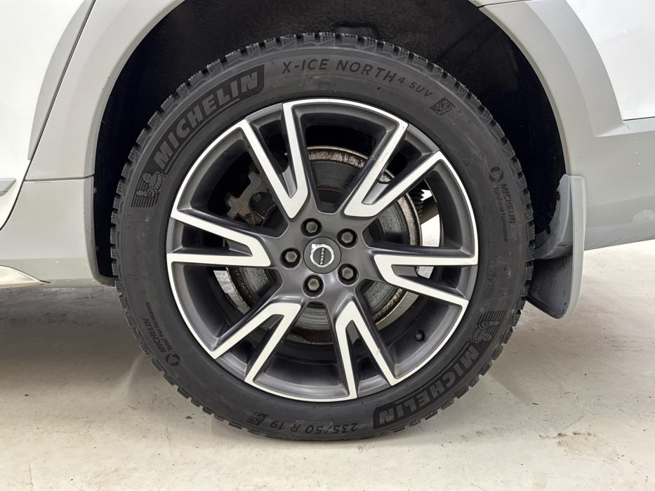 VOLVO V90 Cross Country 2018