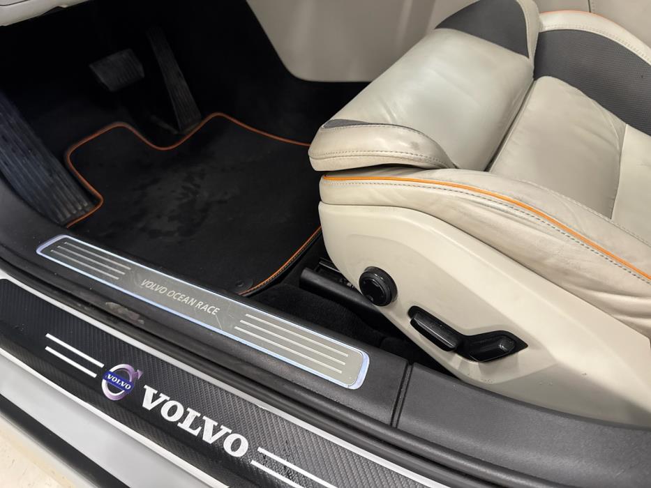 VOLVO V90 Cross Country 2018