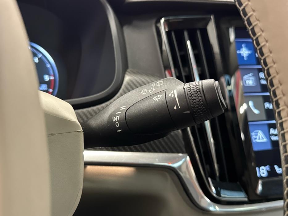 VOLVO V90 Cross Country 2018