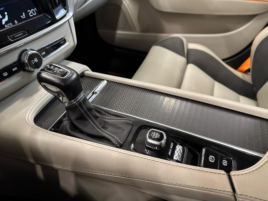 VOLVO V90 Cross Country 2018