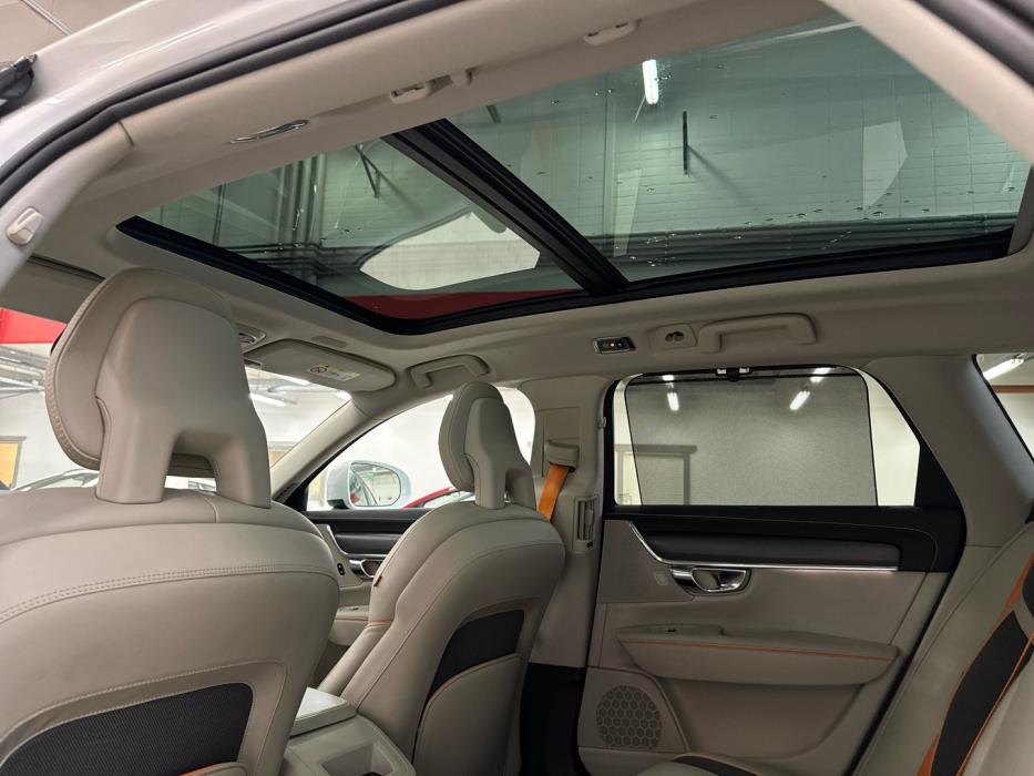 VOLVO V90 Cross Country 2018