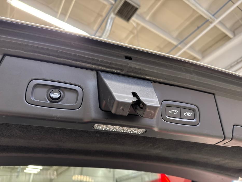 VOLVO V90 Cross Country 2018