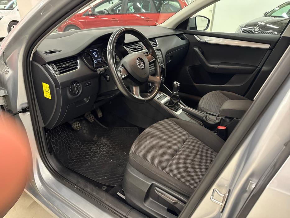SKODA Octavia 2014