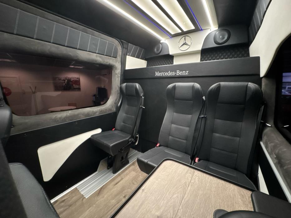 MERCEDES-BENZ Sprinter 2021