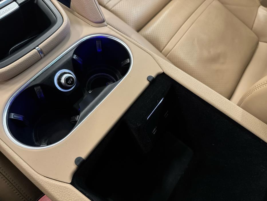 PORSCHE Cayenne 2019