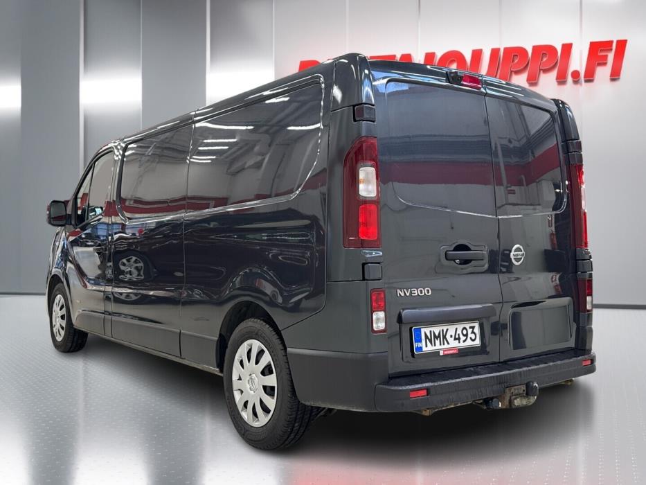 NISSAN NV300 2021