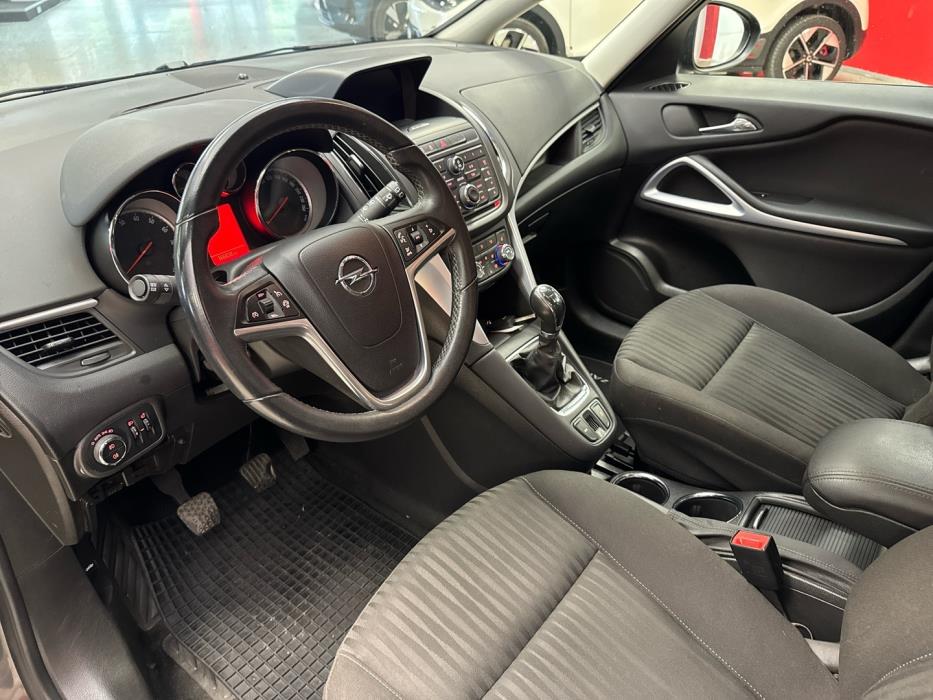 OPEL Zafira Tourer 2013