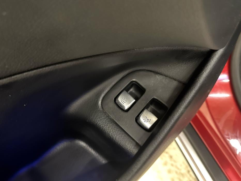 MERCEDES-BENZ E 2017