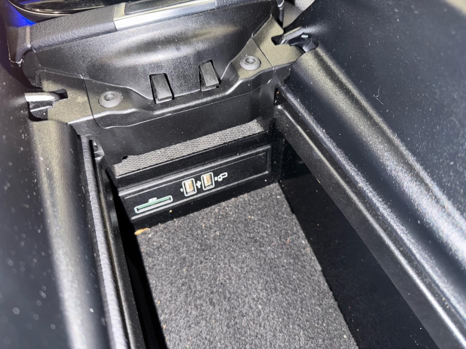 MERCEDES-BENZ E 2017