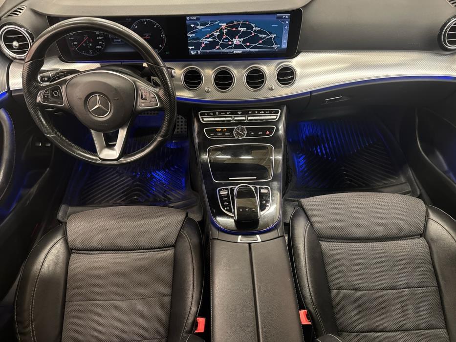 MERCEDES-BENZ E 2017