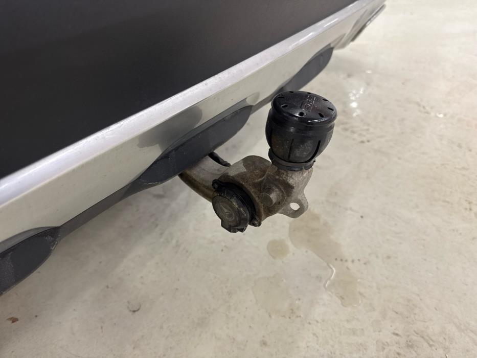 MERCEDES-BENZ E 2017