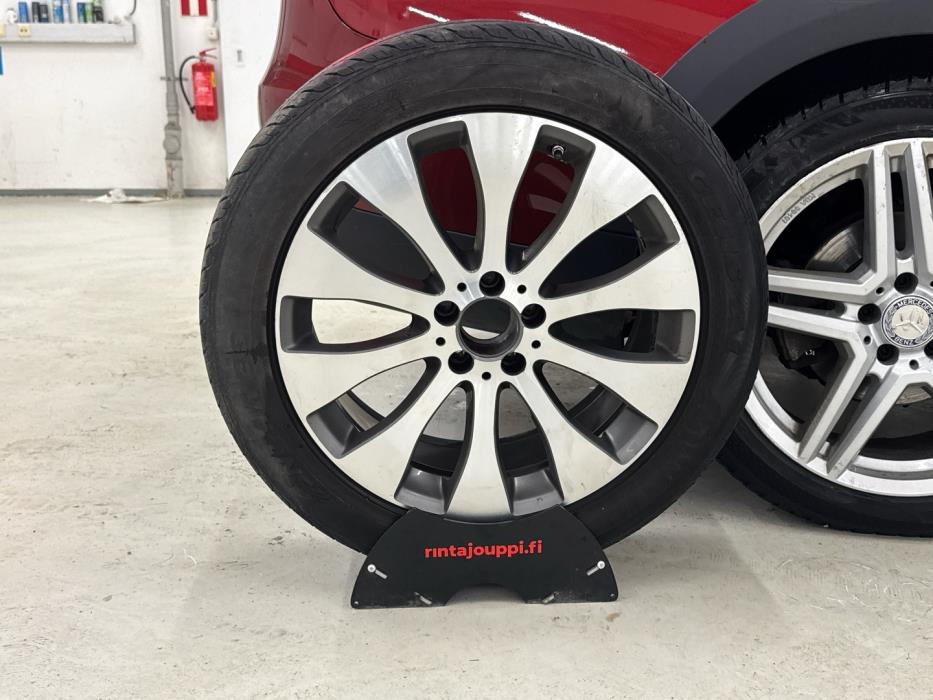 MERCEDES-BENZ E 2017