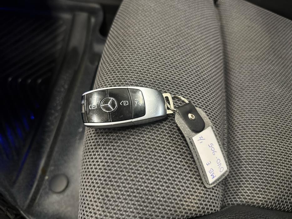 MERCEDES-BENZ E 2017