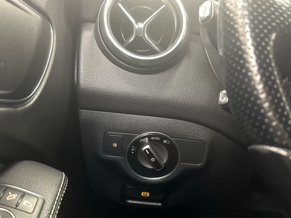 MERCEDES-BENZ CLA 2013