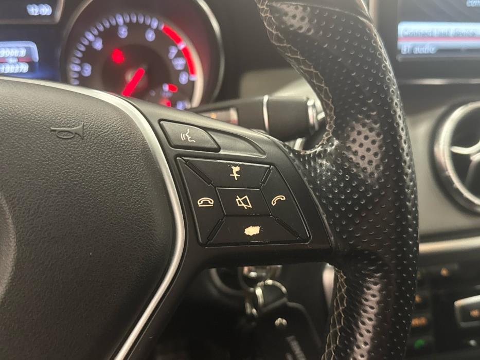 MERCEDES-BENZ CLA 2013