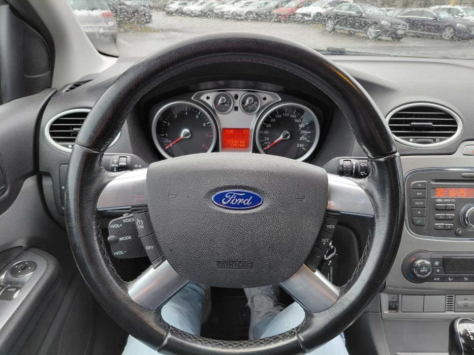 FORD Focus 2011