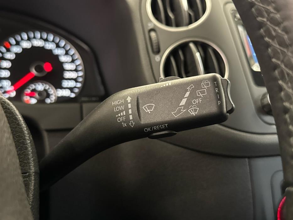 VOLKSWAGEN Golf Plus 2012