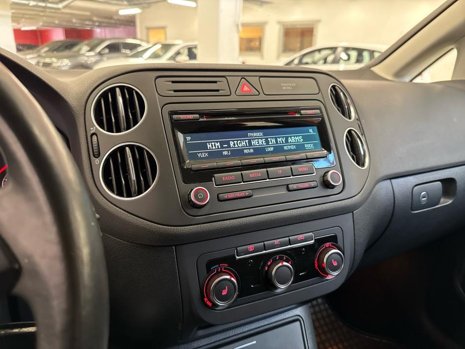 VOLKSWAGEN Golf Plus 2012