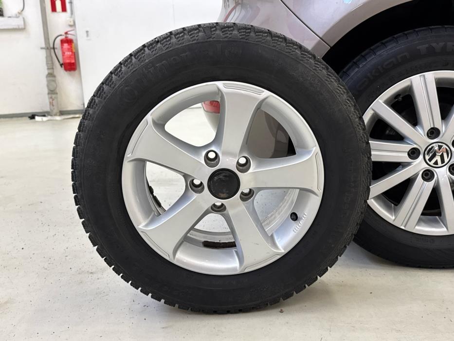 VOLKSWAGEN Golf Plus 2012