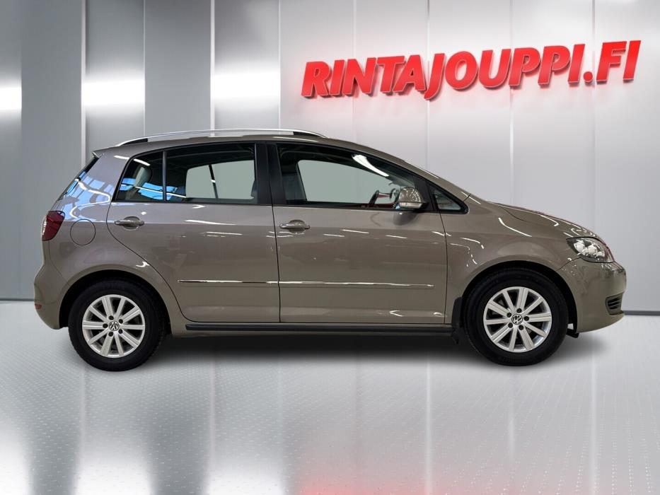 VOLKSWAGEN Golf Plus 2012