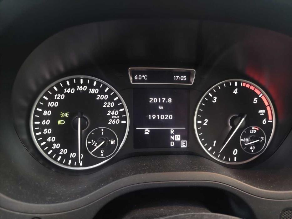 MERCEDES-BENZ B 2012