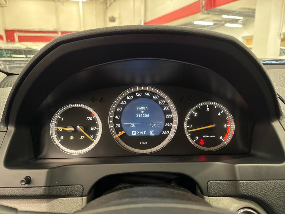 MERCEDES-BENZ C 2008