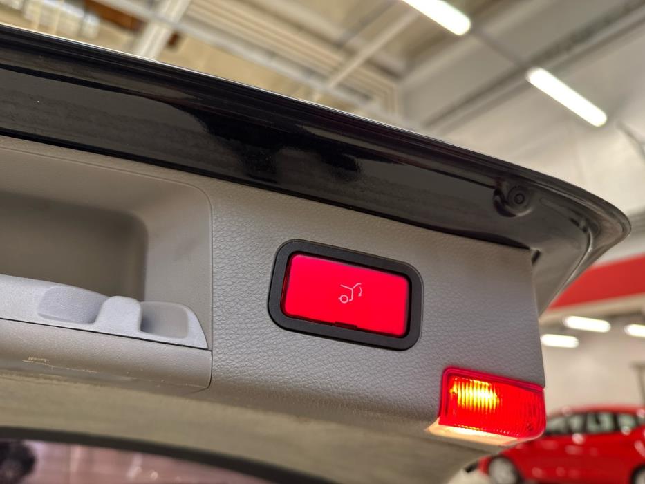 MERCEDES-BENZ C 2008