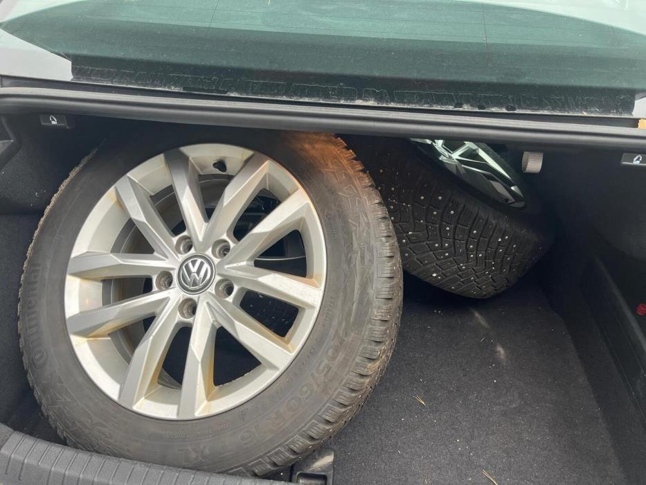 VOLKSWAGEN Passat 2016