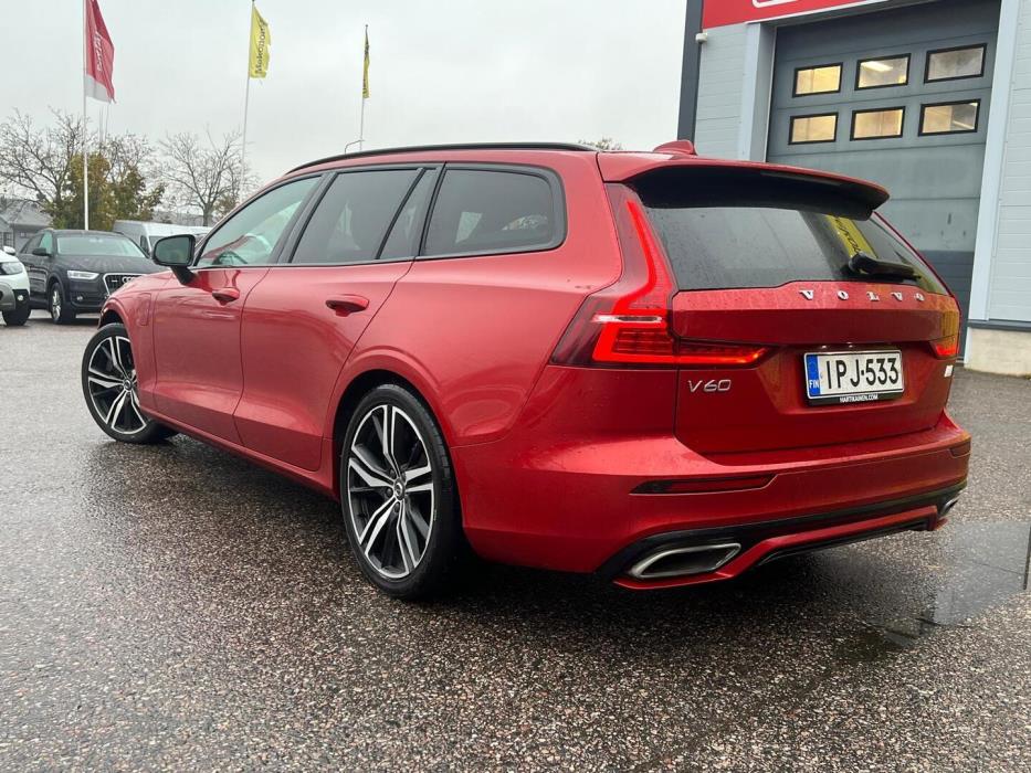 VOLVO V60 2022