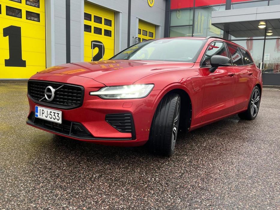 VOLVO V60 2022