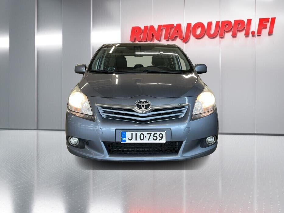 TOYOTA Verso 2011