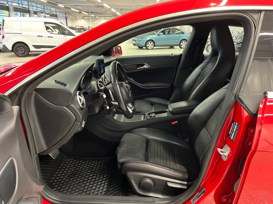 MERCEDES-BENZ CLA 2017