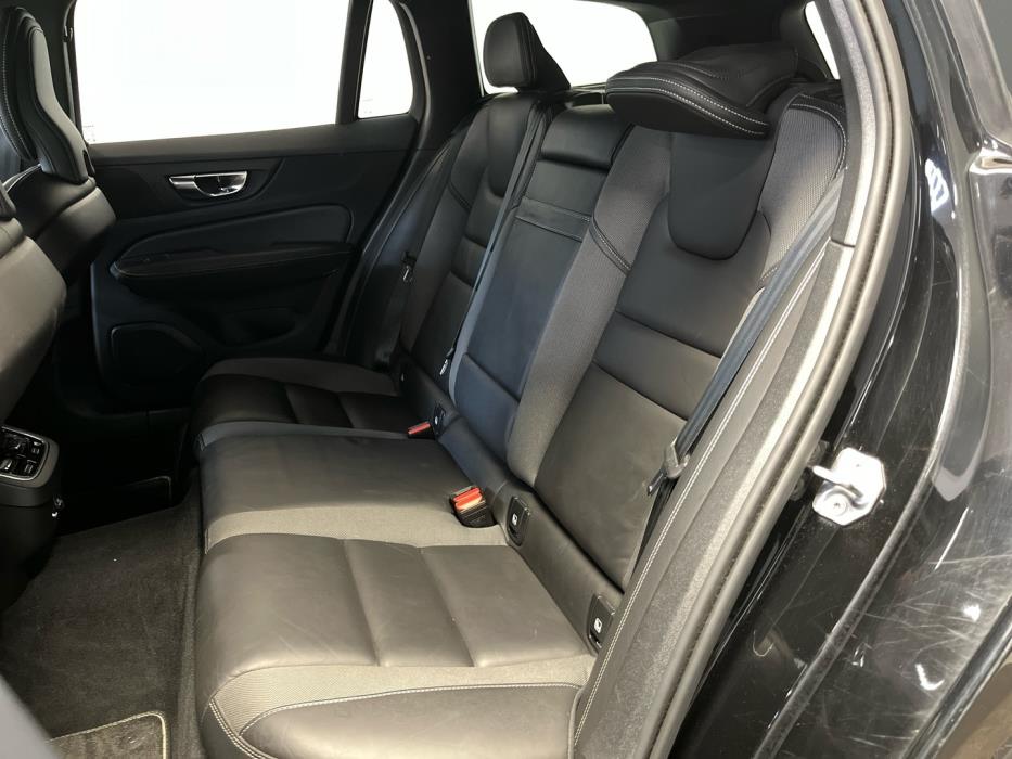 VOLVO V60 2020
