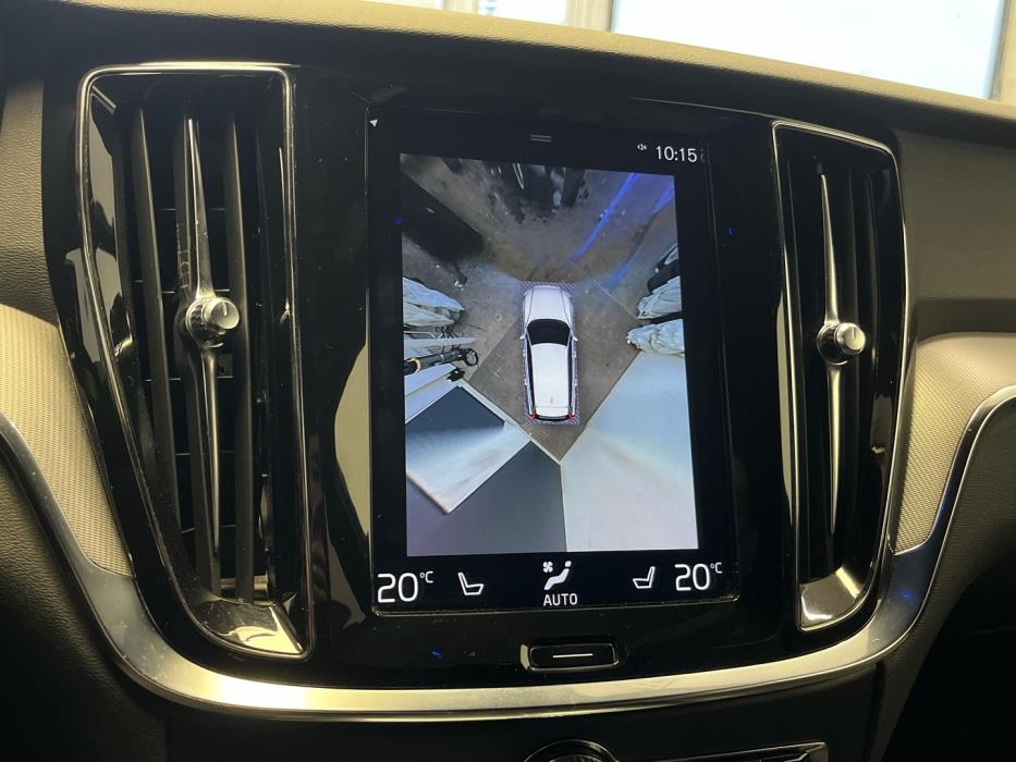 VOLVO V60 2020