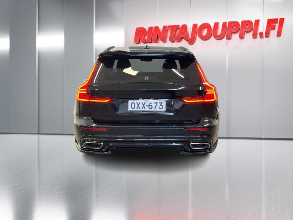 VOLVO V60 2020