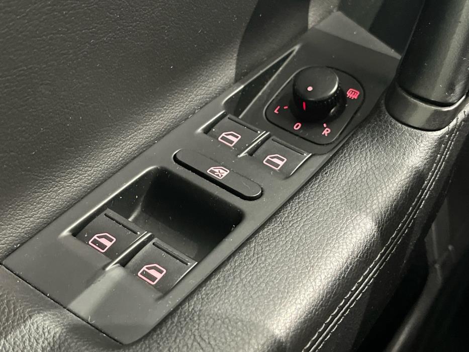 VOLKSWAGEN Passat 2013