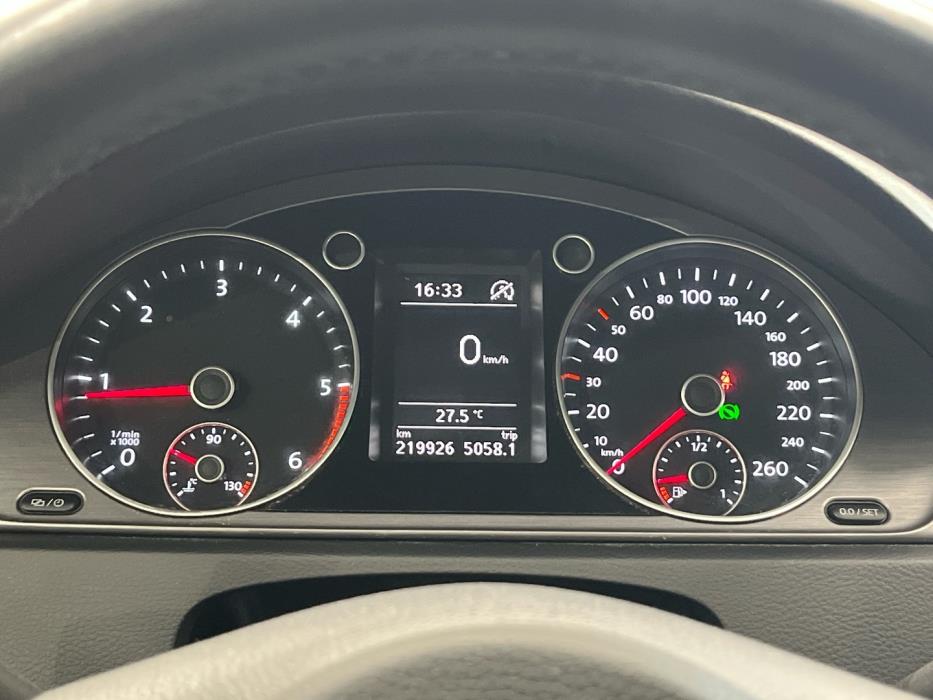 VOLKSWAGEN Passat 2013