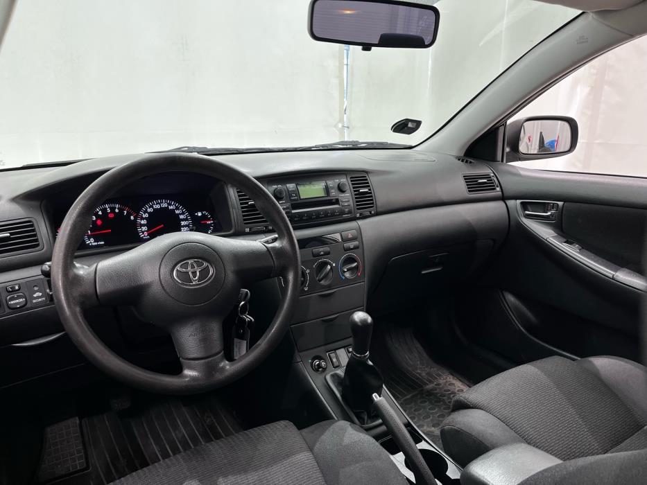 TOYOTA Corolla 2004