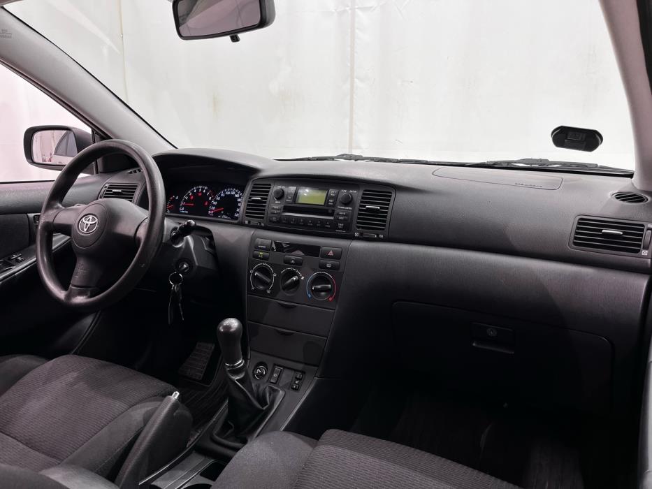 TOYOTA Corolla 2004