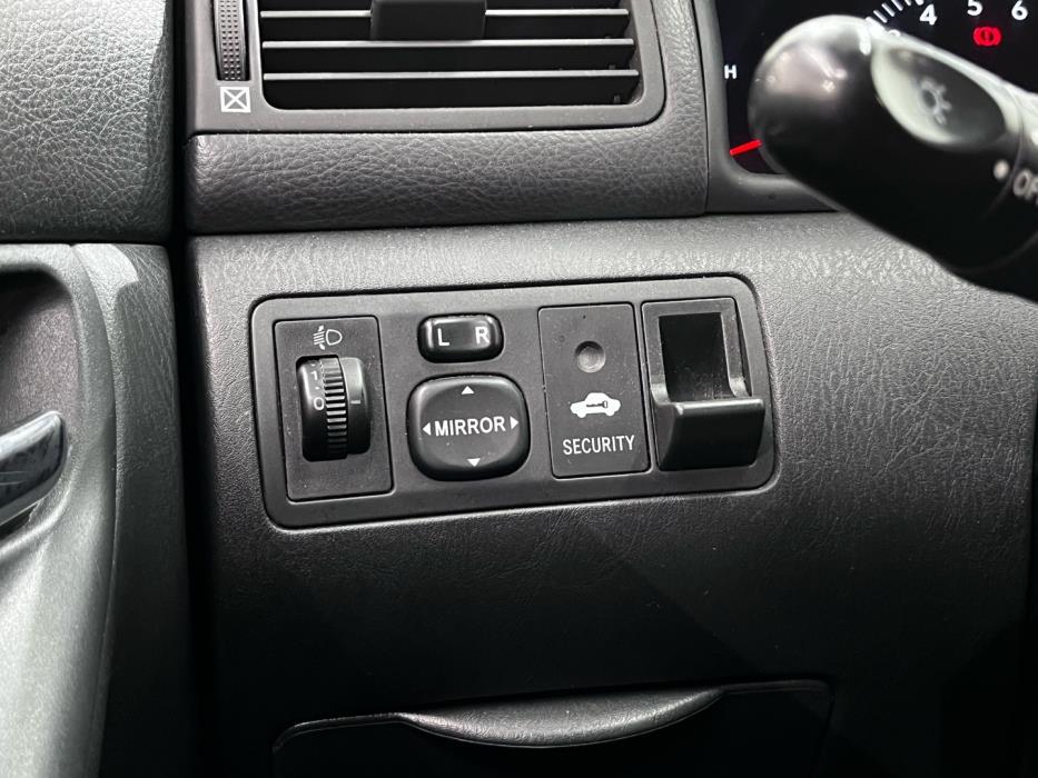 TOYOTA Corolla 2004