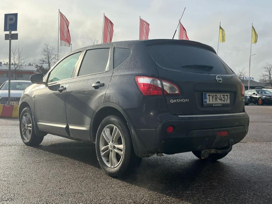 NISSAN Qashqai 2012